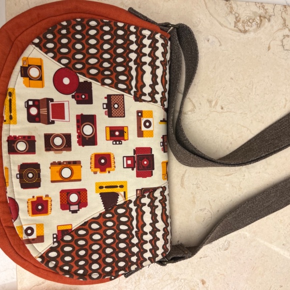 Handmade vintage camera purse - Picture 7 of 7